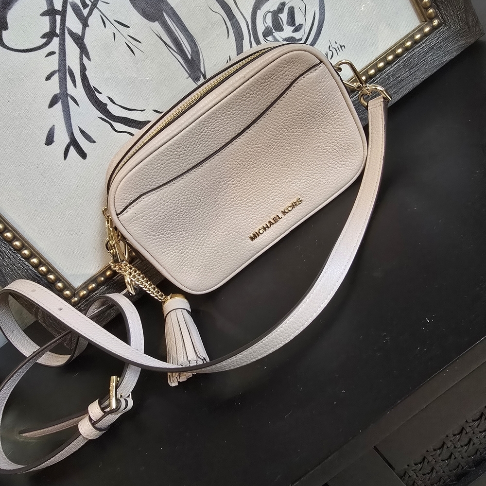 Michael Kors Jet Set Small Pebbled Leather Convertible Crossbody Belt Bag Soft P - Picture 3 of 11
